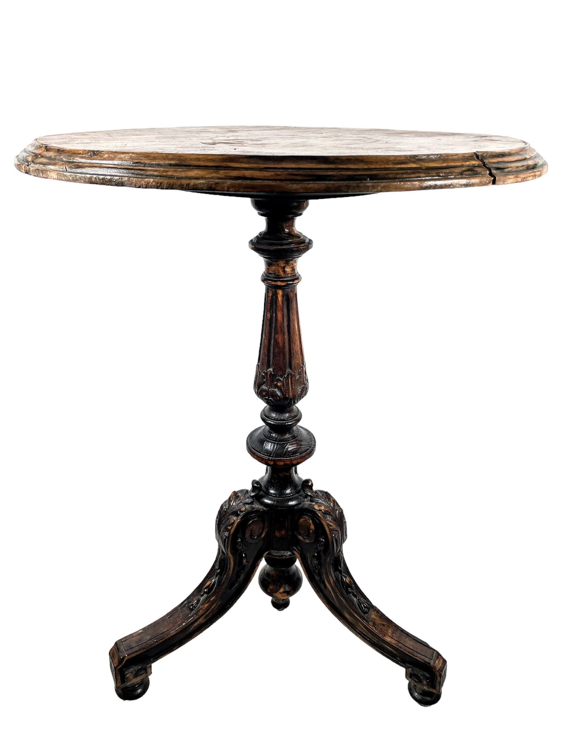 Antique small on sale round table