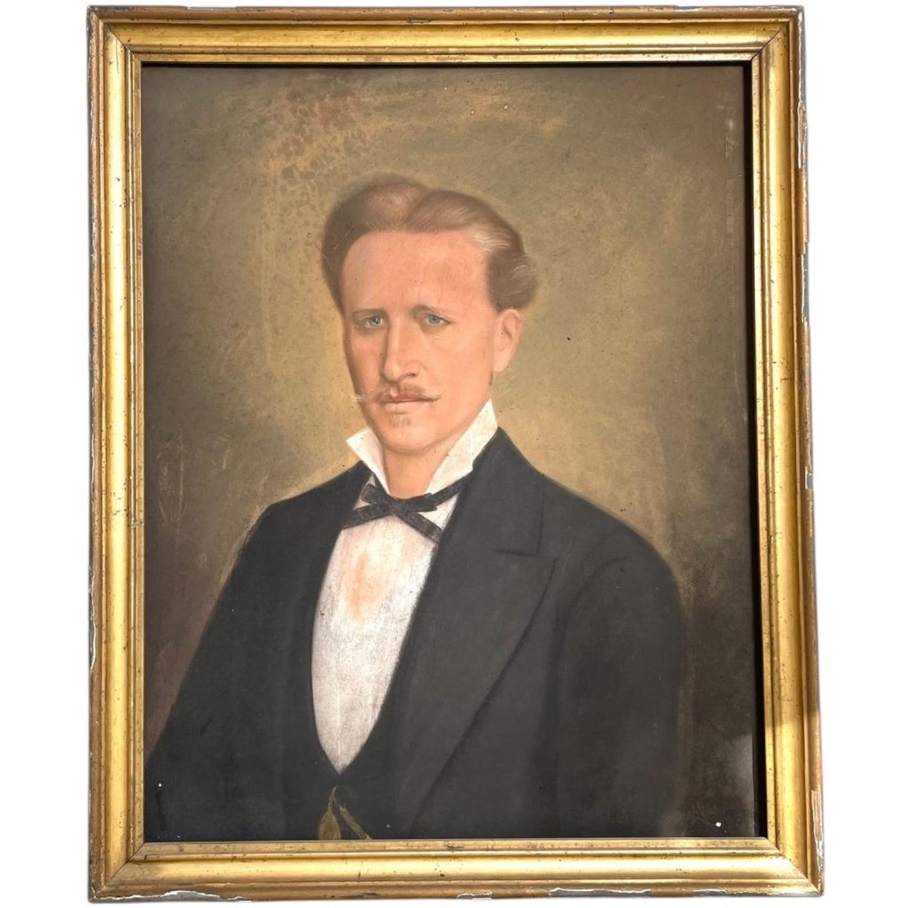 Antique French Original Pastel Portrait Painting Large Framed "Ecole Francaise" Style Gold Wooden Frame On Paper circa 1900's